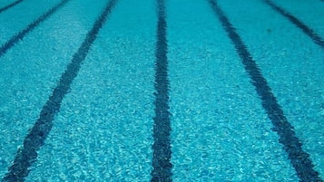 Indendørs pool