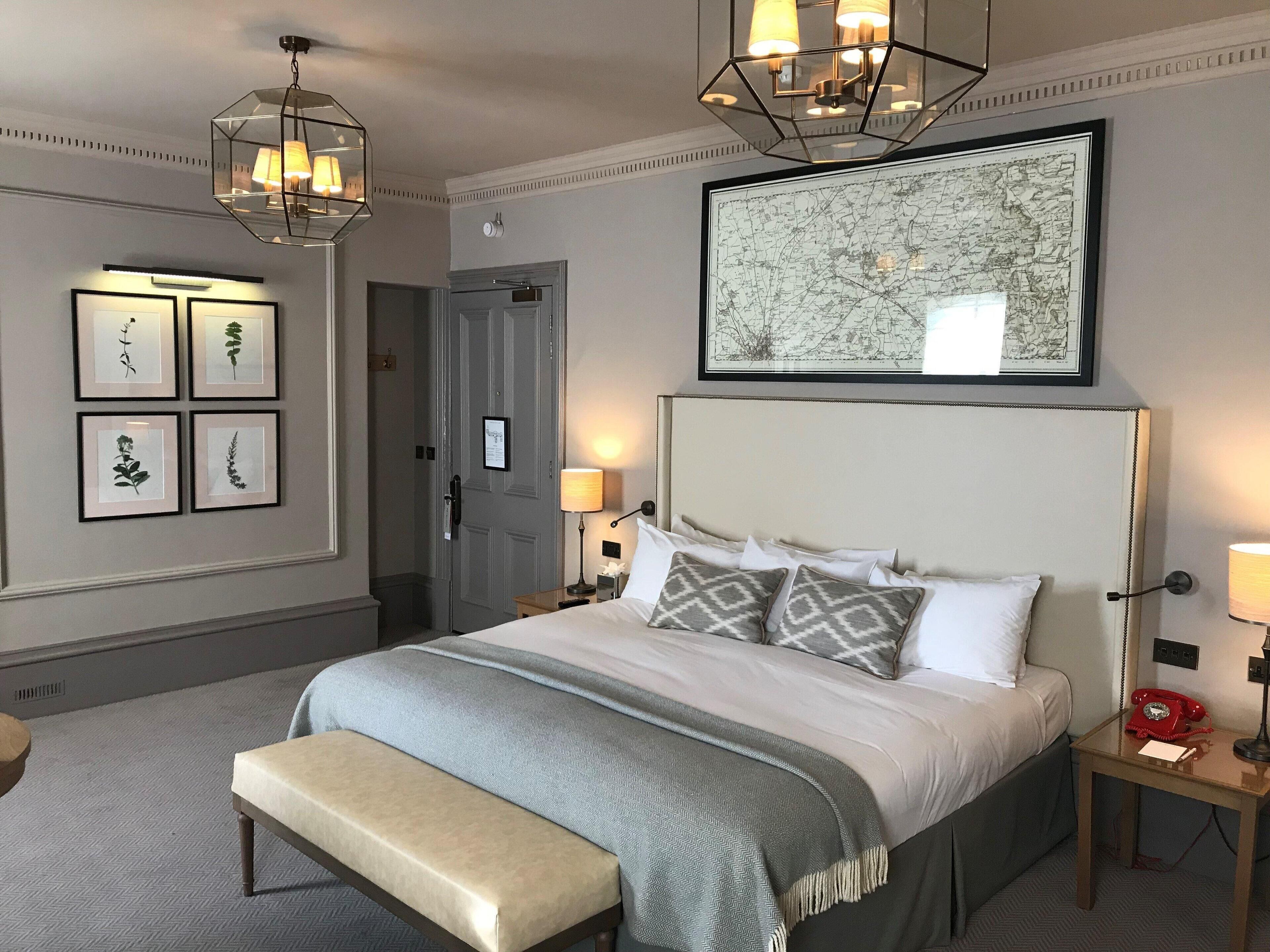 In-room safe, desk, iron/ironing board, free WiFi