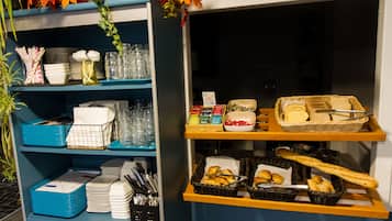 Daily buffet breakfast (EUR 8.9 per person)