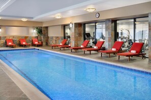 Indoor pool, sun loungers