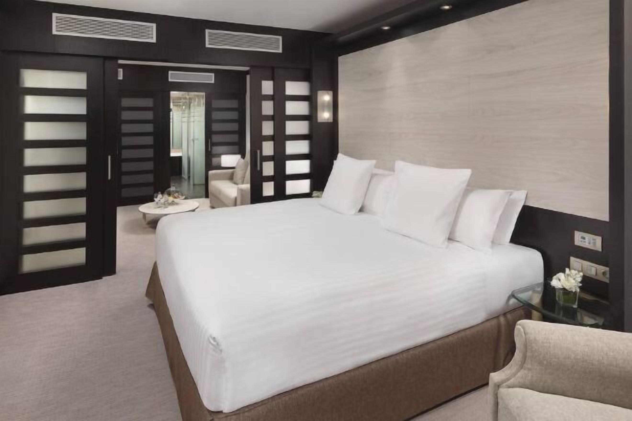 Literie de qualité supérieure, minibar, coffres-forts dans les chambres