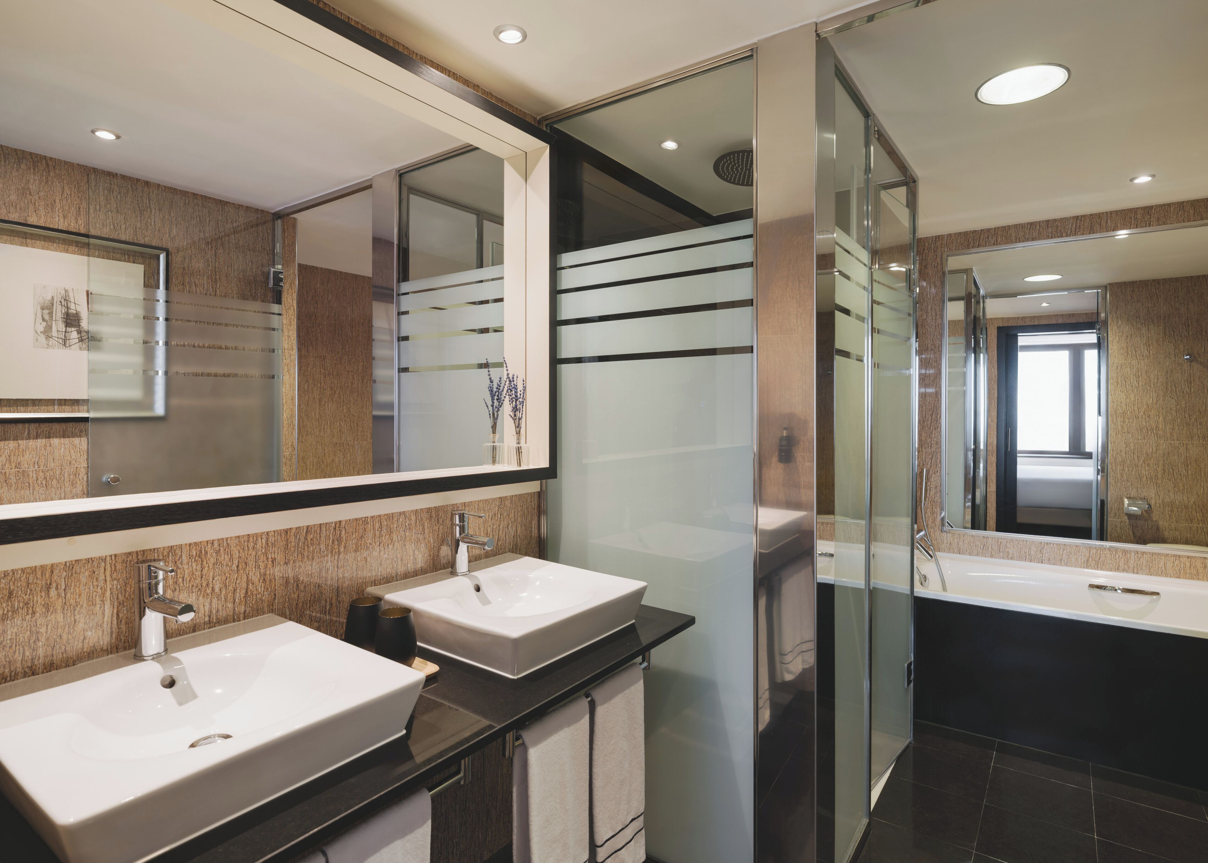 The Level Suite | Bathroom