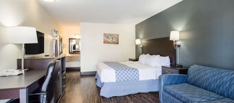 Econo Lodge Near Motor Speedway