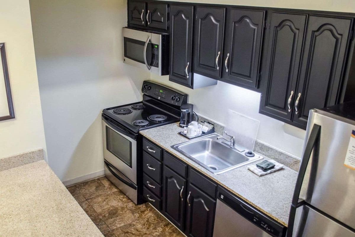 Bếp riêng | Tủ lạnh, lò vi sóng, lò nướng, bếp nấu