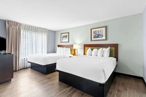 Suite, 2 Queen Beds, Non Smoking (with Sofabed, Full Kitchen)