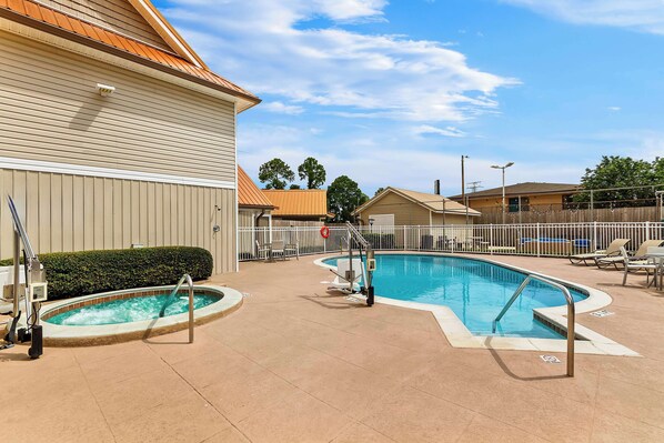 Seasonal outdoor pool