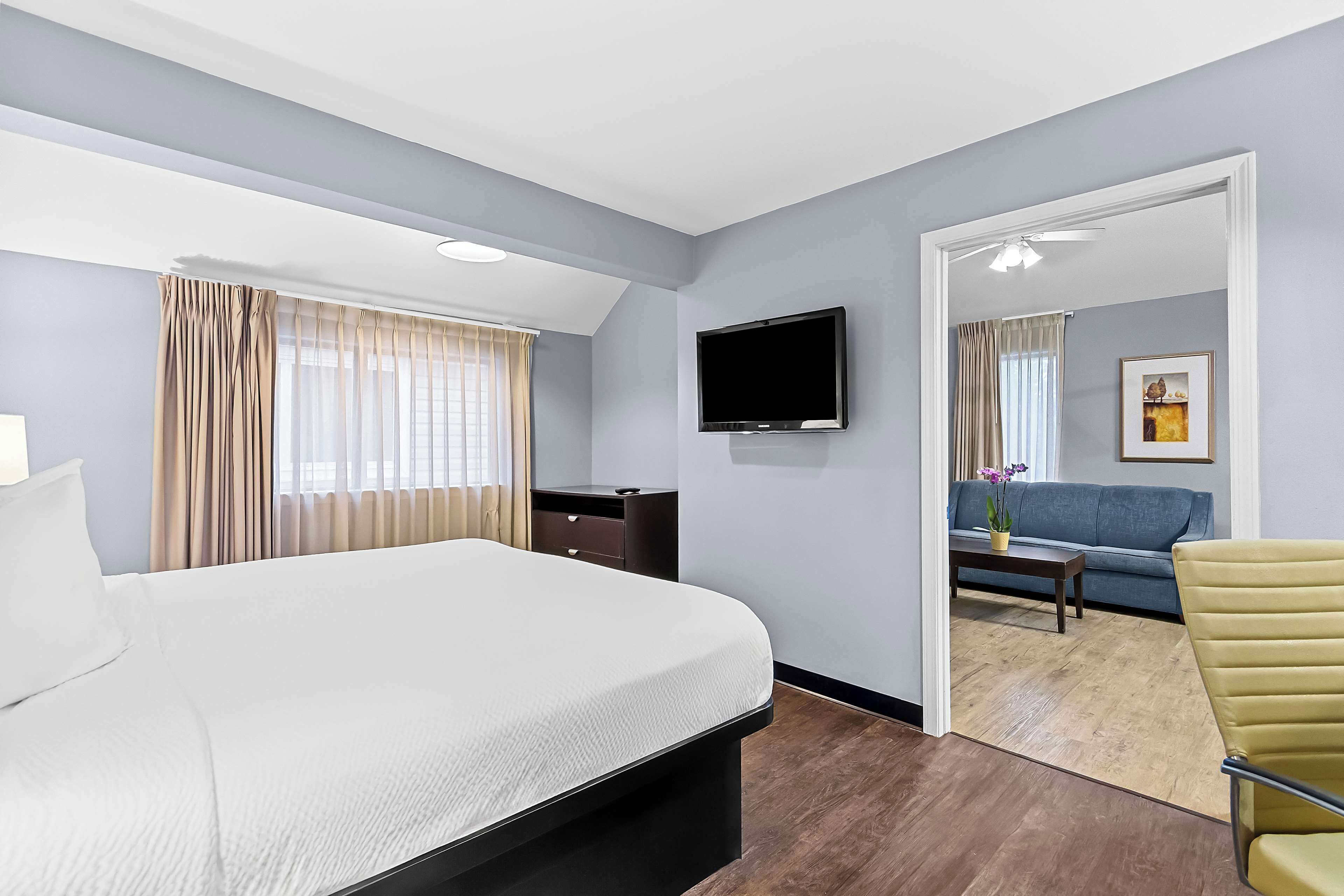 Photo - SureStay Studio by Best Western Pensacola