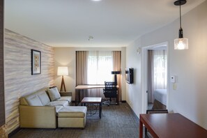 Suite, 1 Bedroom | 1 bedroom, premium bedding, in-room safe, desk