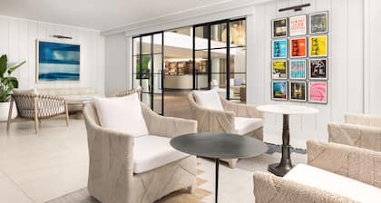 The Pell - Part of JdV by Hyatt