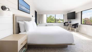 Habitación, 1 cama King size, con acceso para personas discapacitadas, tina | Escritorio y espacio para trabajar con laptop