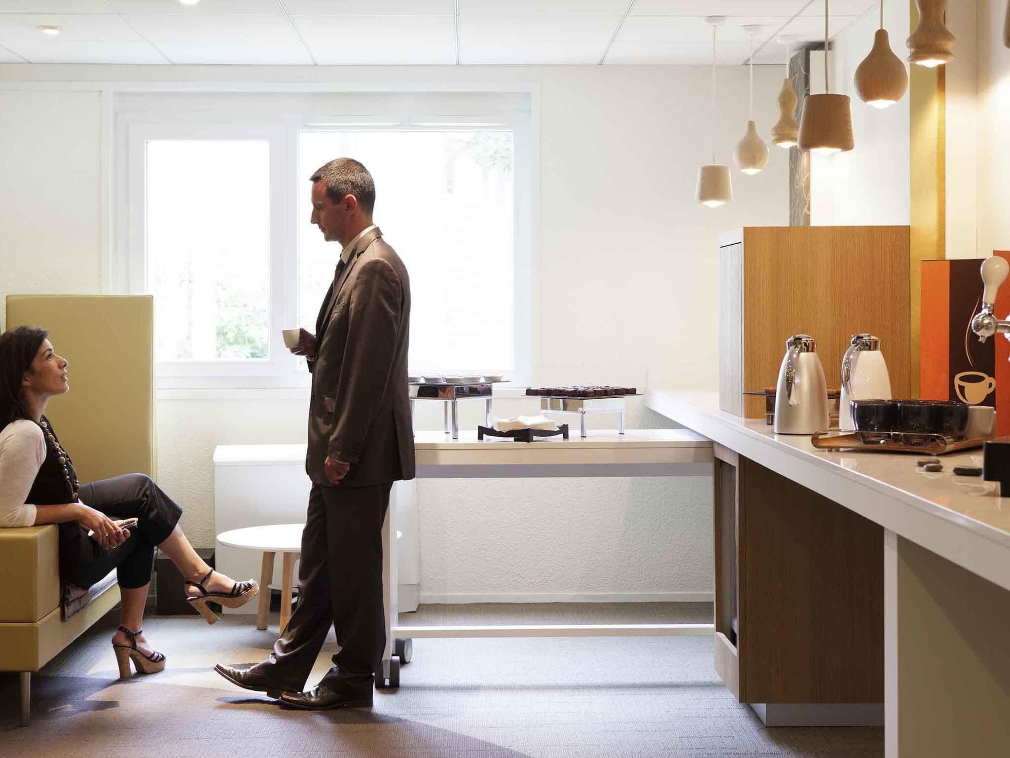 Meeting facility