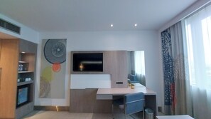 1 bedroom, minibar, in-room safe, desk - Novotel Bangkok Bangna (Bangkok)