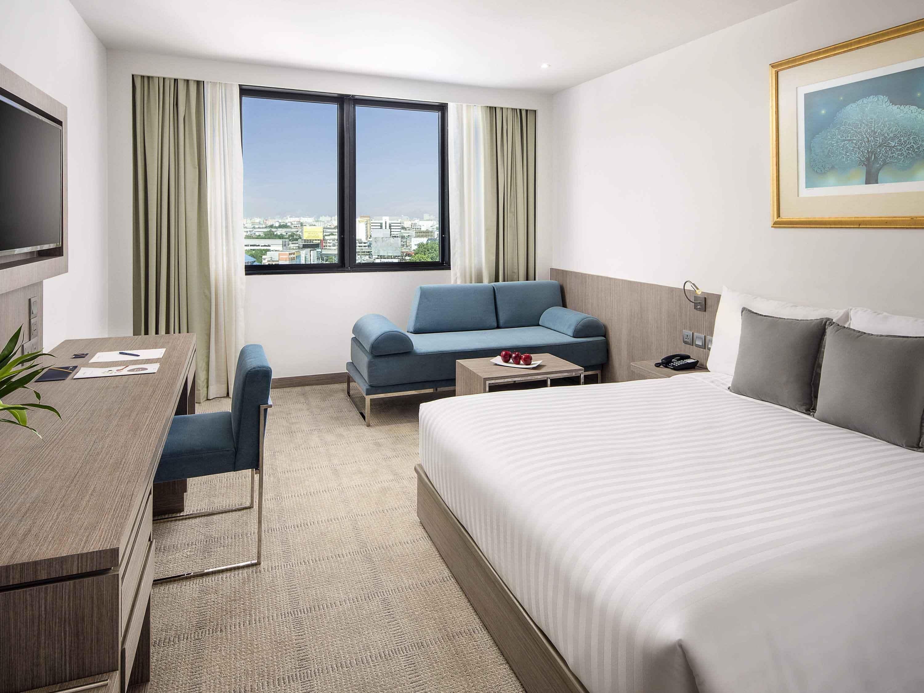 Superior kamer, 1 queensize bed | 1 slaapkamer, een minibar, een kluis op de kamer, een bureau