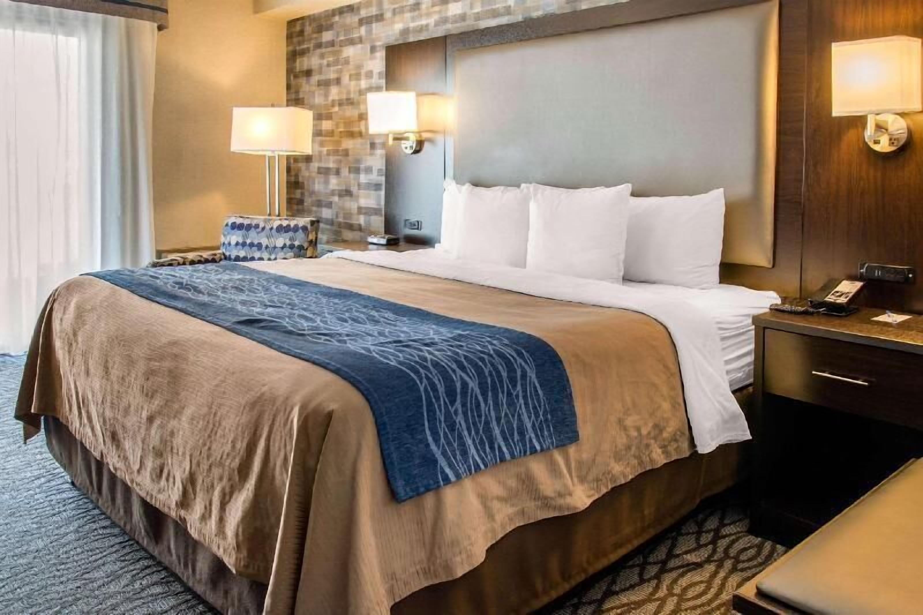 Premium bedding, pillowtop beds, desk, blackout drapes