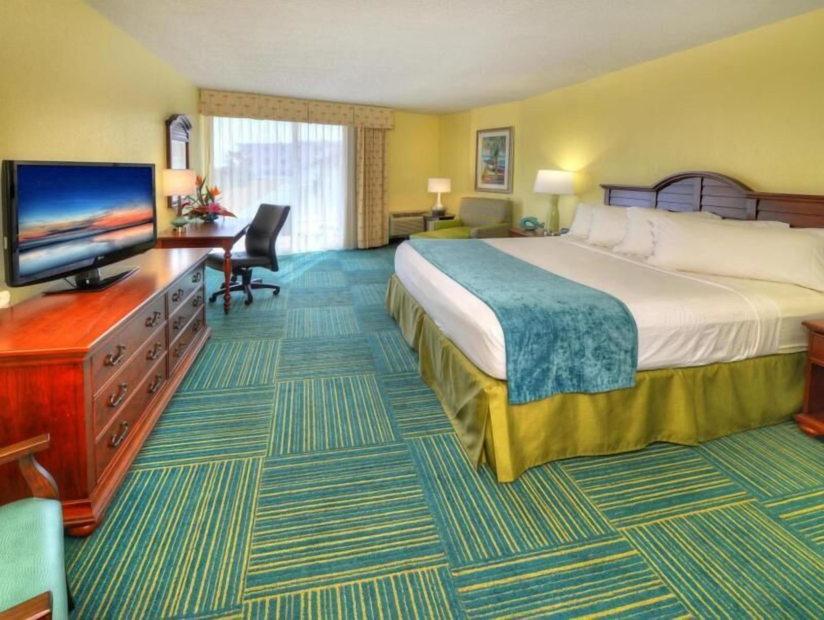 In-room safe, desk, laptop workspace, blackout drapes