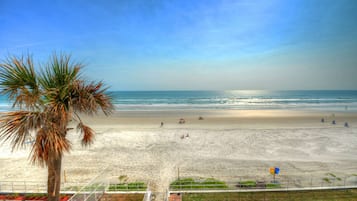 Standard Room, 1 King Bed, Refrigerator & Microwave, Oceanfront (Refrigerator & Microwave) | View from room
