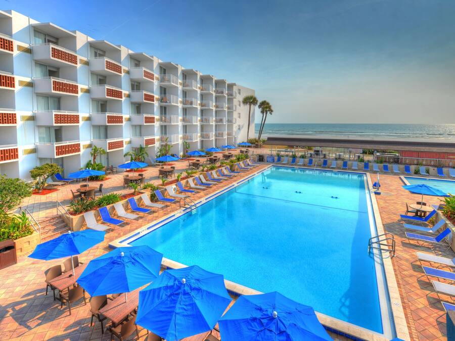 2 bares/lounges