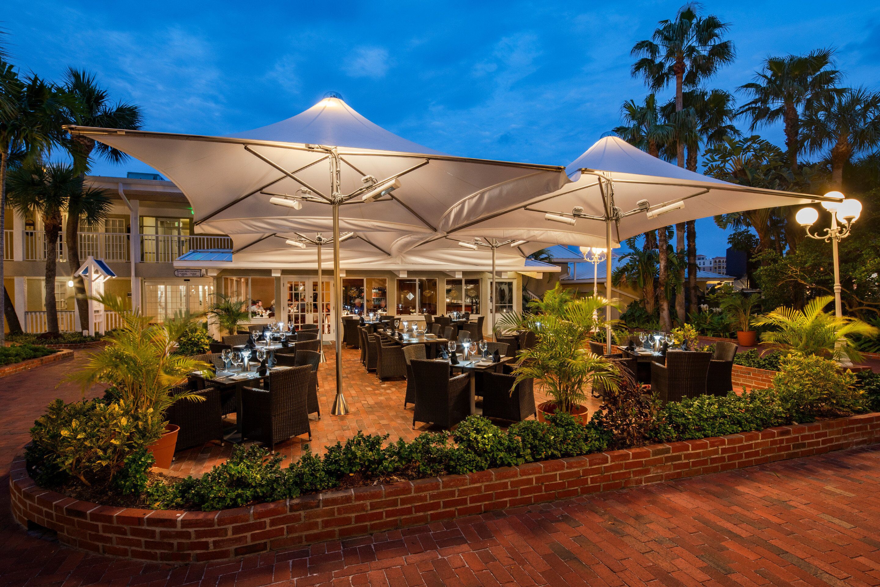 2 restaurants servant le petit déjeuner