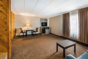 Phòng Suite, 1 giường cỡ king, không hút thuốc | 1 phòng ngủ, bộ đồ giường cao cấp, két bảo mật tại phòng, bàn 