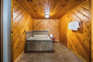 Suite, 1 King Bed, Non Smoking