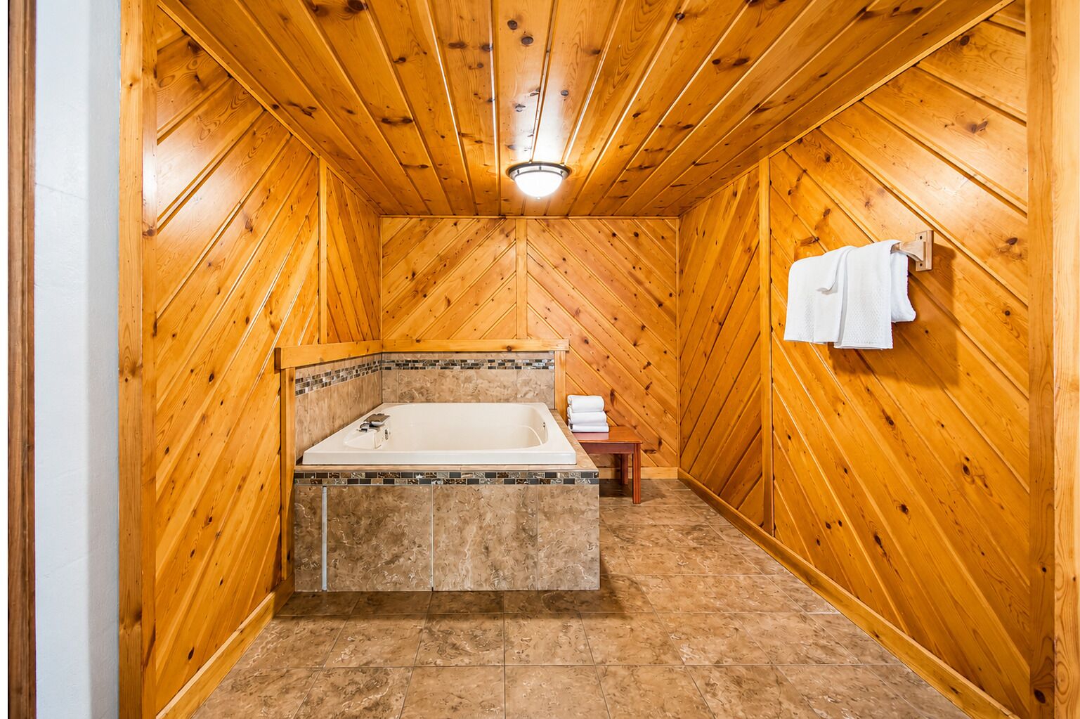 Private spa tub