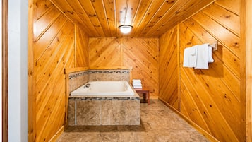 Private spa tub