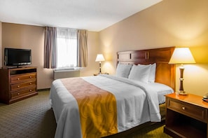 Een strijkplank/strijkijzer, gratis wifi, beddengoed