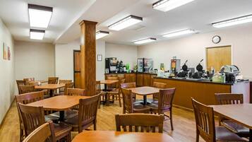 Free daily continental breakfast
