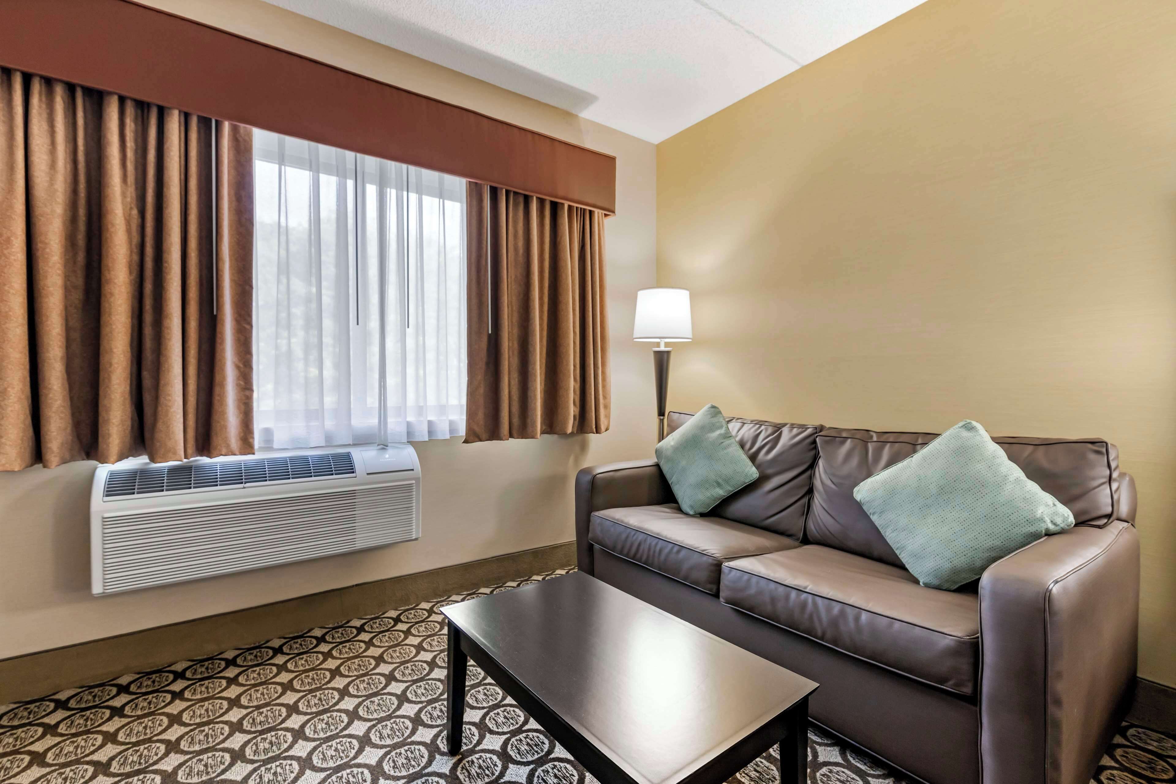 1 bedroom, desk, laptop workspace, iron/ironing board