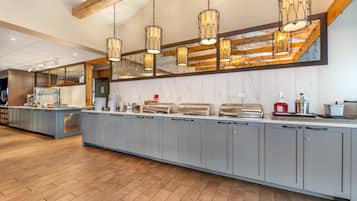 Free daily buffet breakfast