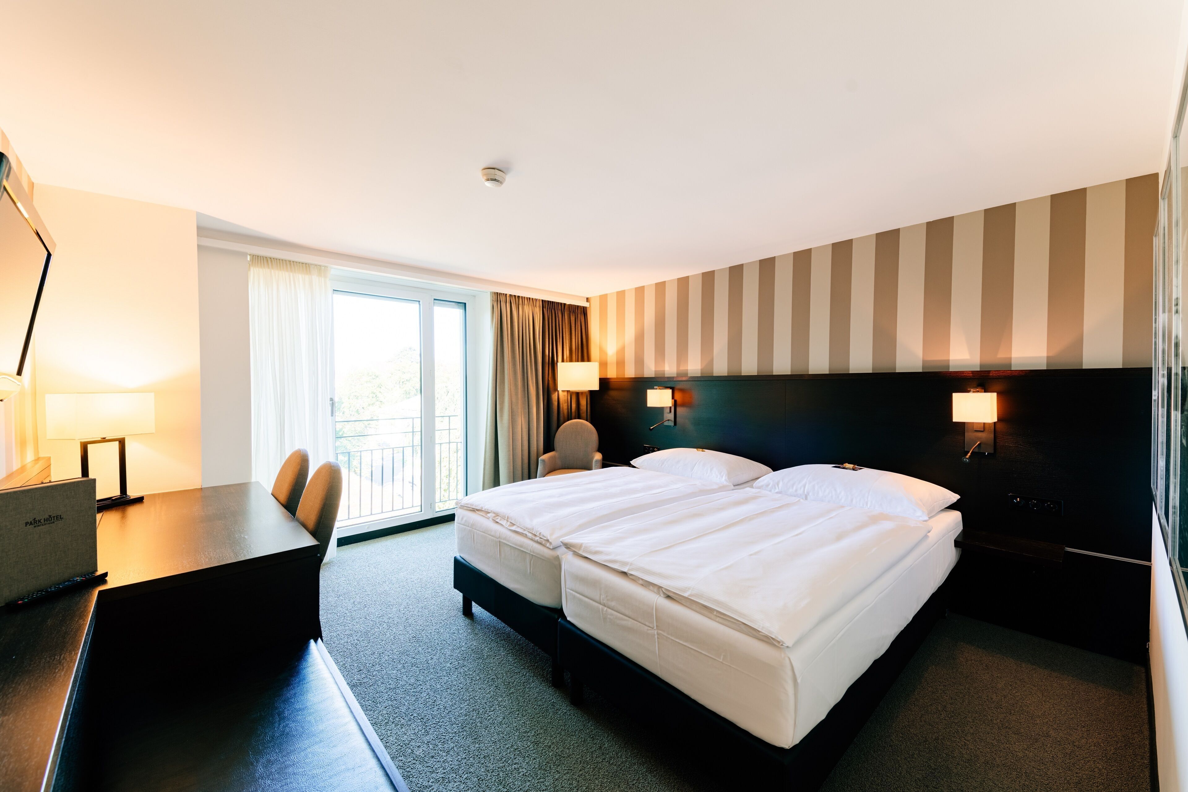 Literie hypoallergénique, articles de minibar gratuits, coffre-fort
