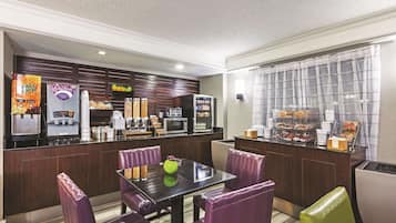 Free daily continental breakfast