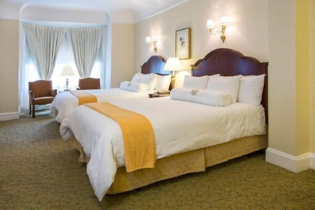 In-room safe, iron/ironing board, free WiFi, bed sheets