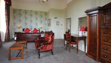 Superior Room | Desk, free WiFi, bed sheets