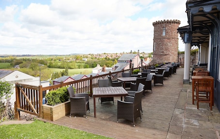 露台. 威河畔罗斯皇家酒店 - 格林国王旅馆