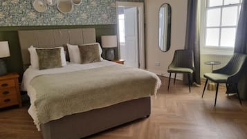 King room | Desk, free WiFi, bed sheets