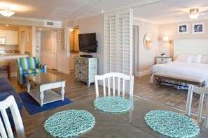2 quartos, cofres nos quartos, individualmente decorados