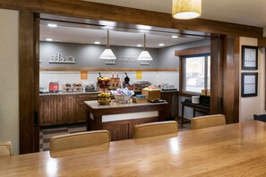 Bao gồm bữa sáng buffet hàng ngày 