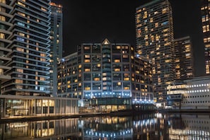 Exterior - The International Hotel (London)