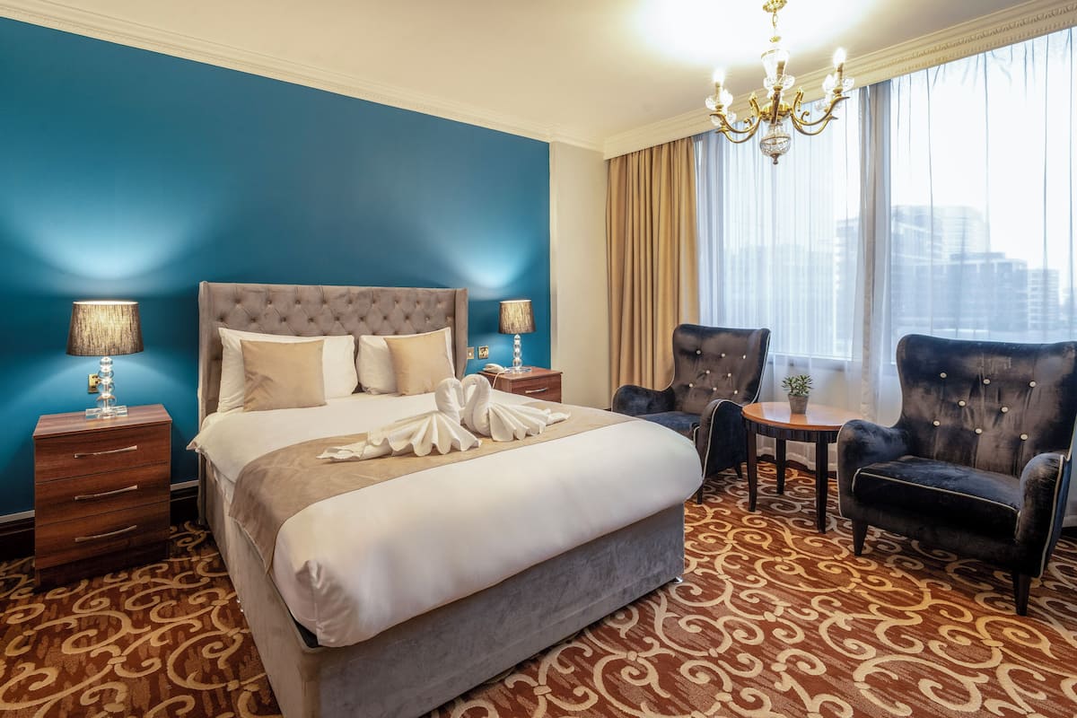 Executive Double Room | Dihias secara berasingan, dilengkapkan perabot secara berasingan, meja
