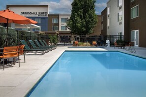 Outdoor pool - SpringHill Suites by Marriott Boise ParkCenter (Boise)