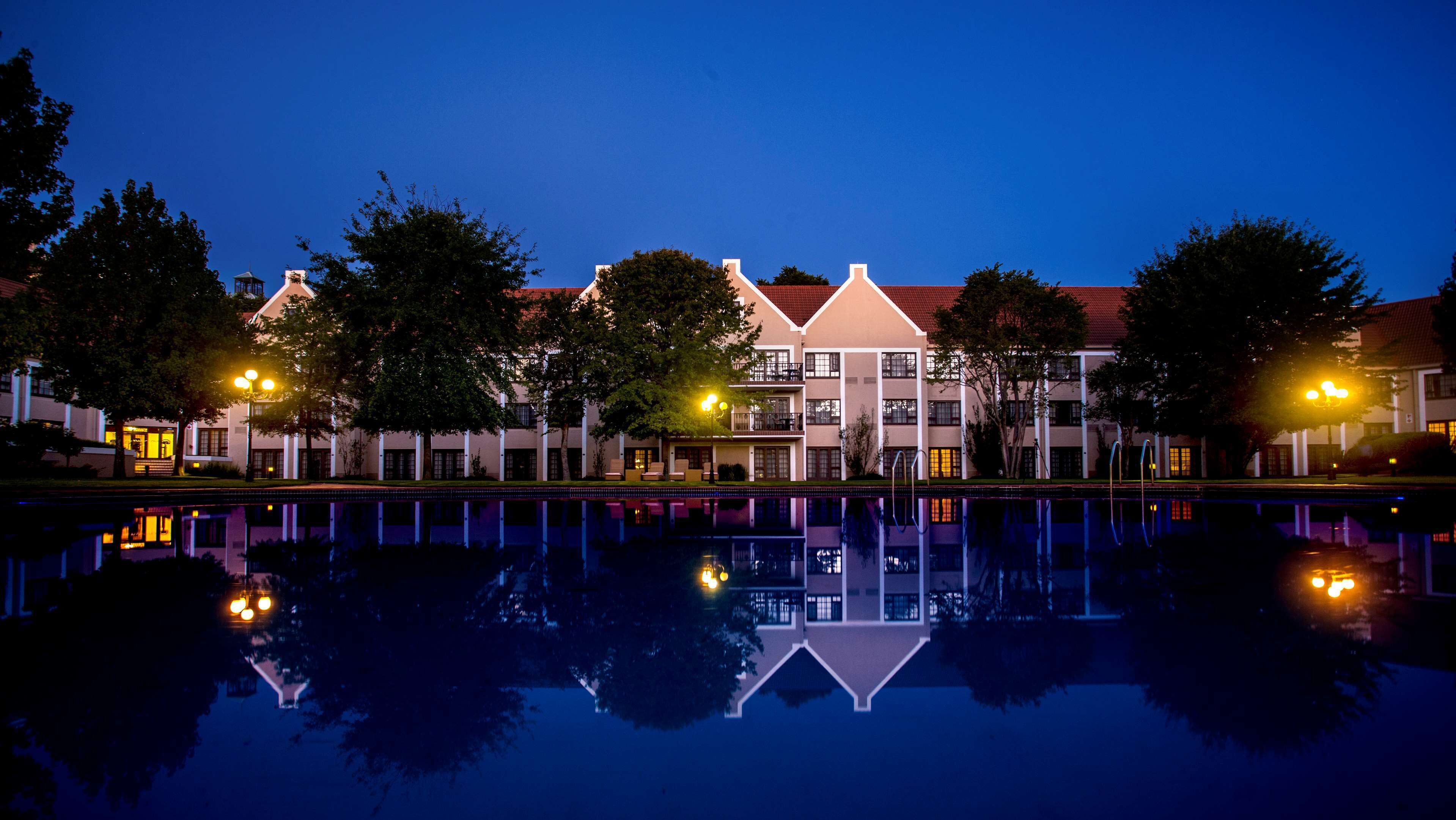 المنشأة من الخارج