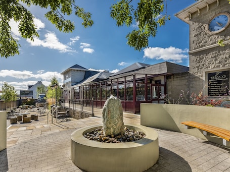 Área de parrillas y picnic. Treacy's West County Conference & Leisure Centre