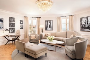 Suíte, 1 quarto, vista para o rio (Bette Davis Suite) | Roupas de cama premium, edredons de pluma, camas com colchões pillow-top