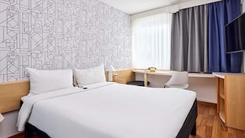 In-room safe, desk, blackout drapes, free WiFi