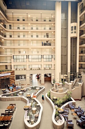 Interior - Embassy Suites by Hilton Los Angeles Downey (Downey)