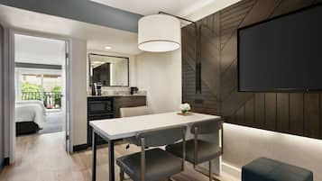 In-room safe, individually decorated, individually furnished, desk