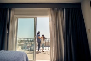 Tallelokero huoneessa, yksilöllisesti sisustettu