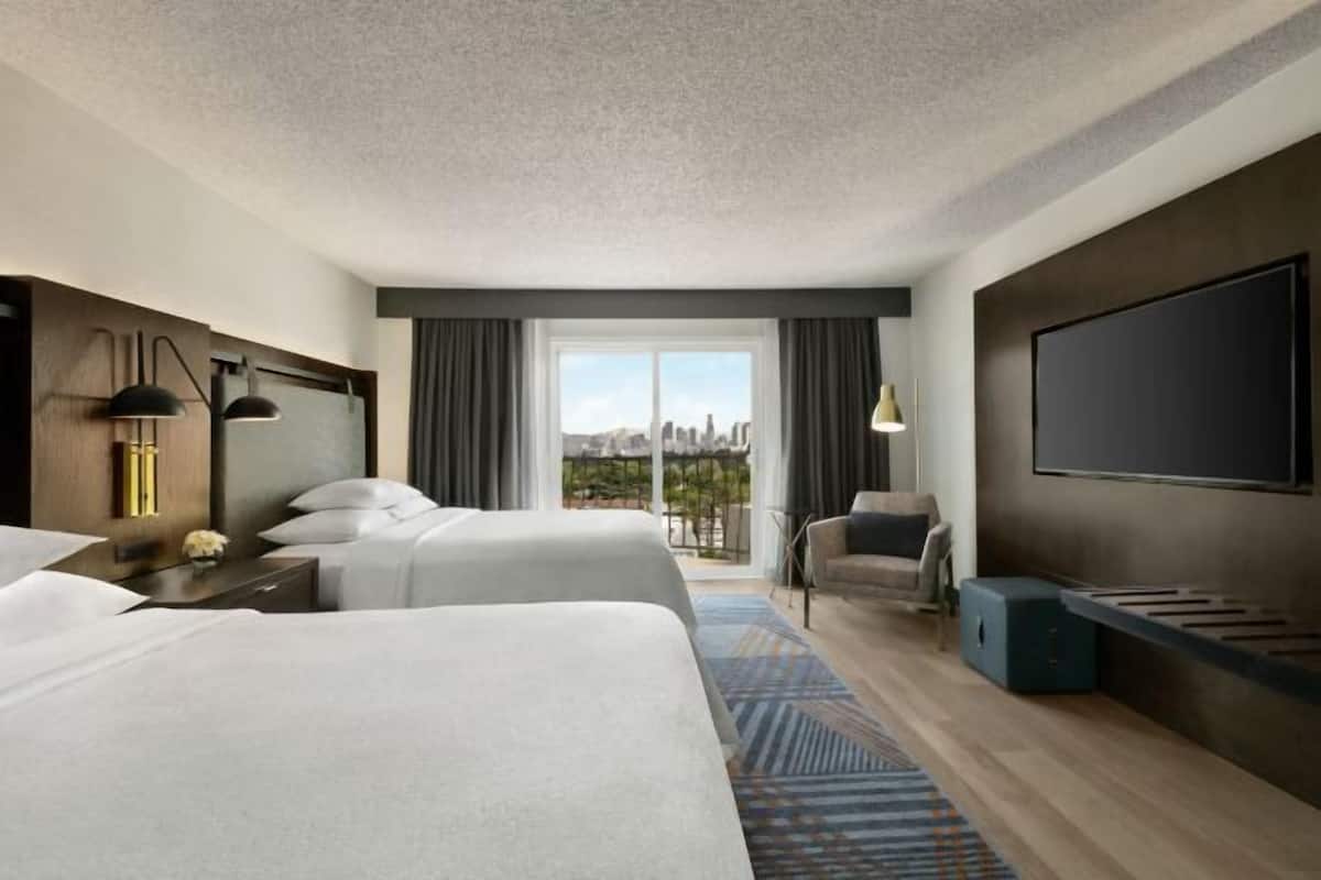 In-room safe, individually decorated, individually furnished, desk