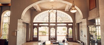 Embassy Suites by Hilton Los Angeles Downey